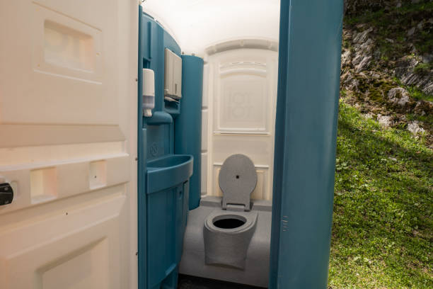 Portable bathroom rental in Lake Arbor, MD